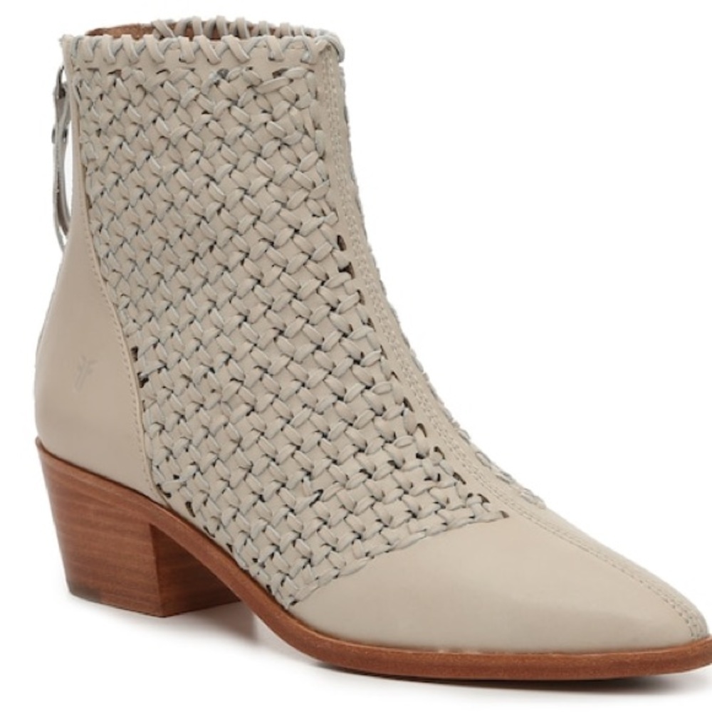 FRYE ELLEN BOOTIE Taupe Size 8.5